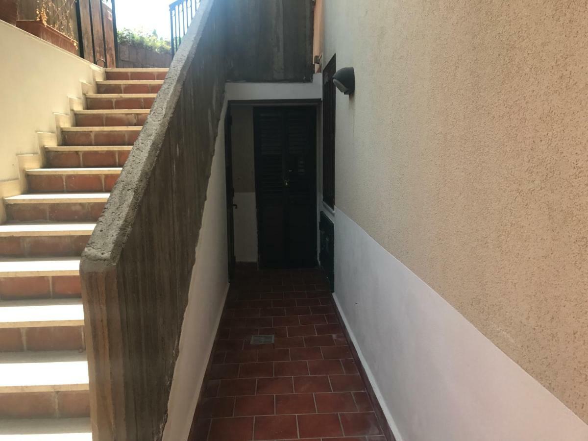 Gioia Villa Ачиреале Екстериор снимка